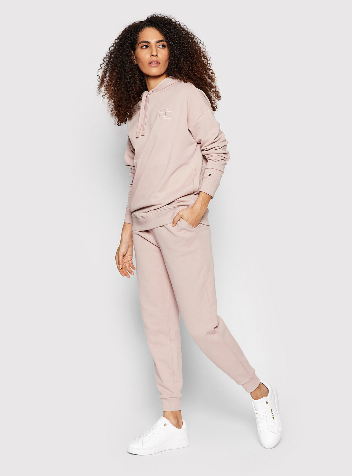 Tommy Hilfiger dámské starorůžové tepláky WW0WW32207 M