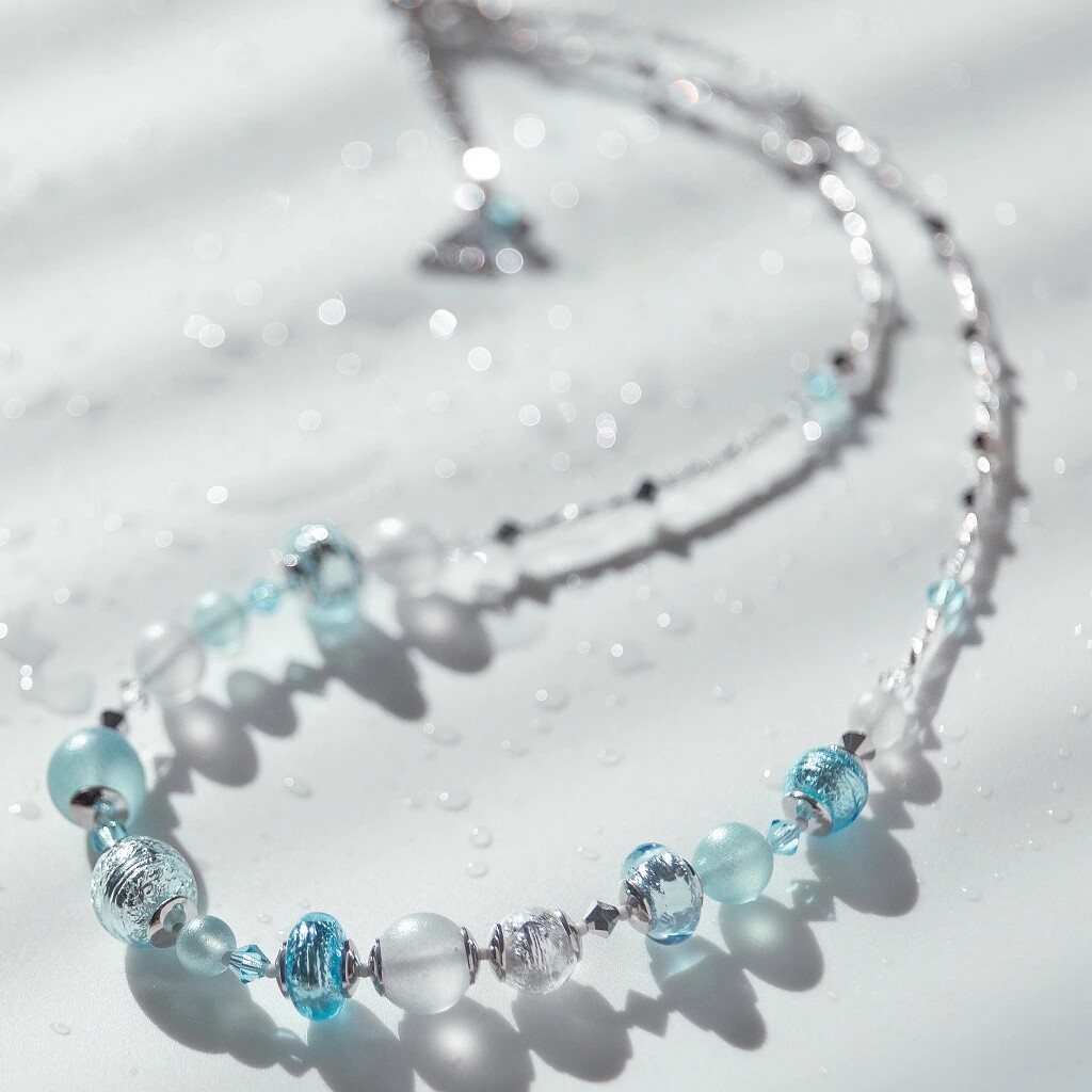 Lampglas Luxusní náhrdelník Ice Ice Baby s ryzím stříbrem v perlách Lampglas NER5