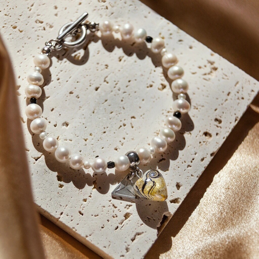 Lampglas Perlový náramek Luxurious Purity s 24karátovým zlatem v perle Lampglas BTB3