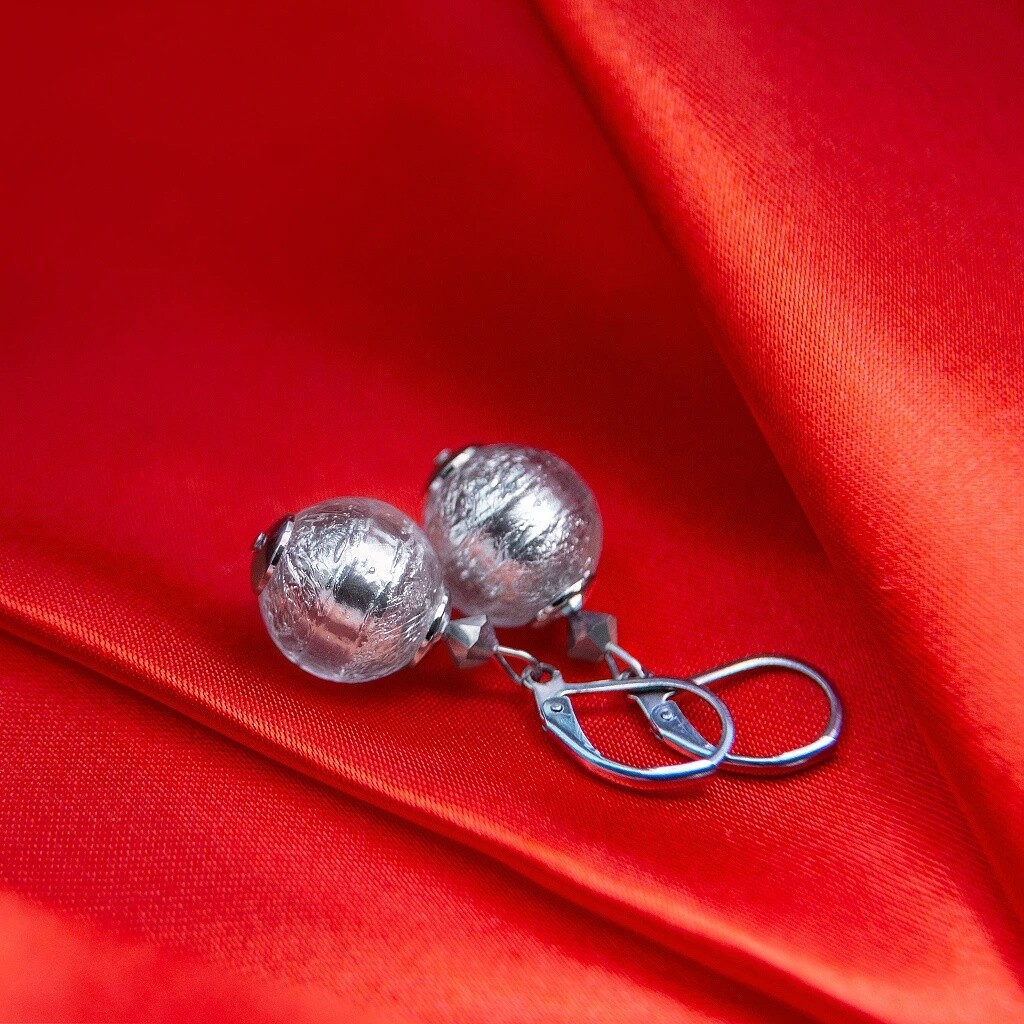 Lampglas Blyštivé náušnice Silver Mother of Pearl s ryzím stříbrem v perlách Lampglas EBO5/CHI