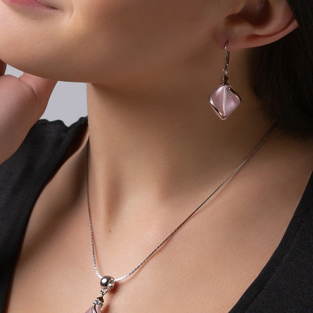 Lampglas Jemné náušnice Hidden Passion s růžovou perlou Lampglas ECH1/CHI