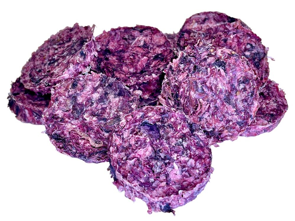 LK Baits Pet Luxusní Medailonky ze Sušené Kůže Tresky s Brusinkami 40g