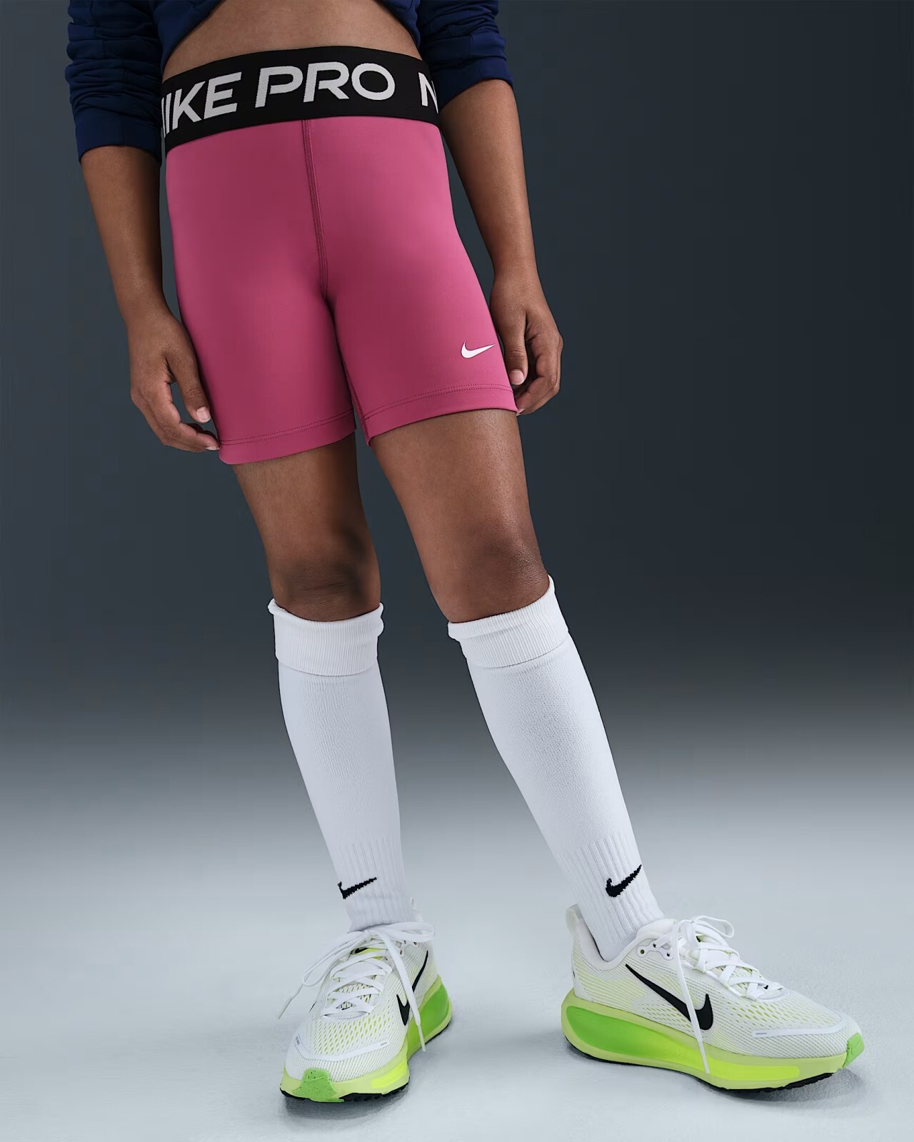 Nike Pro Girls Dri-FIT Shorts M