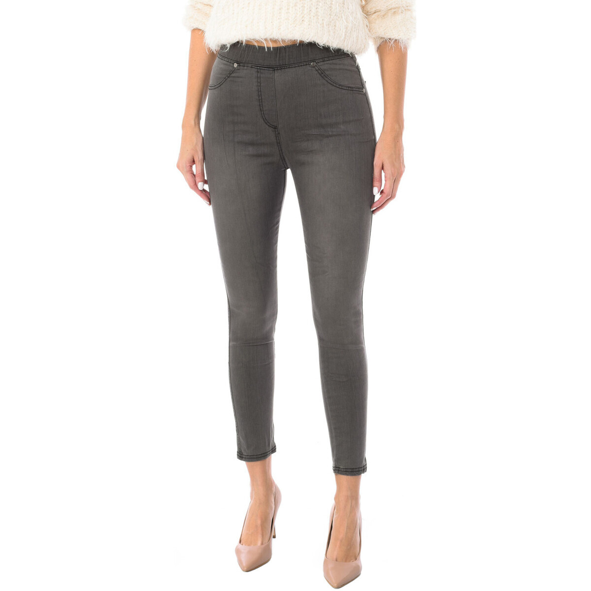 Q-En  1937-UNICO  Černá