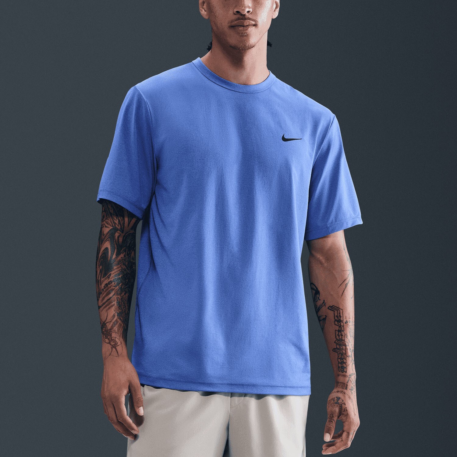 Nike Men Dri-FIT UV Hyverse Short Sleeve T-Shirt M