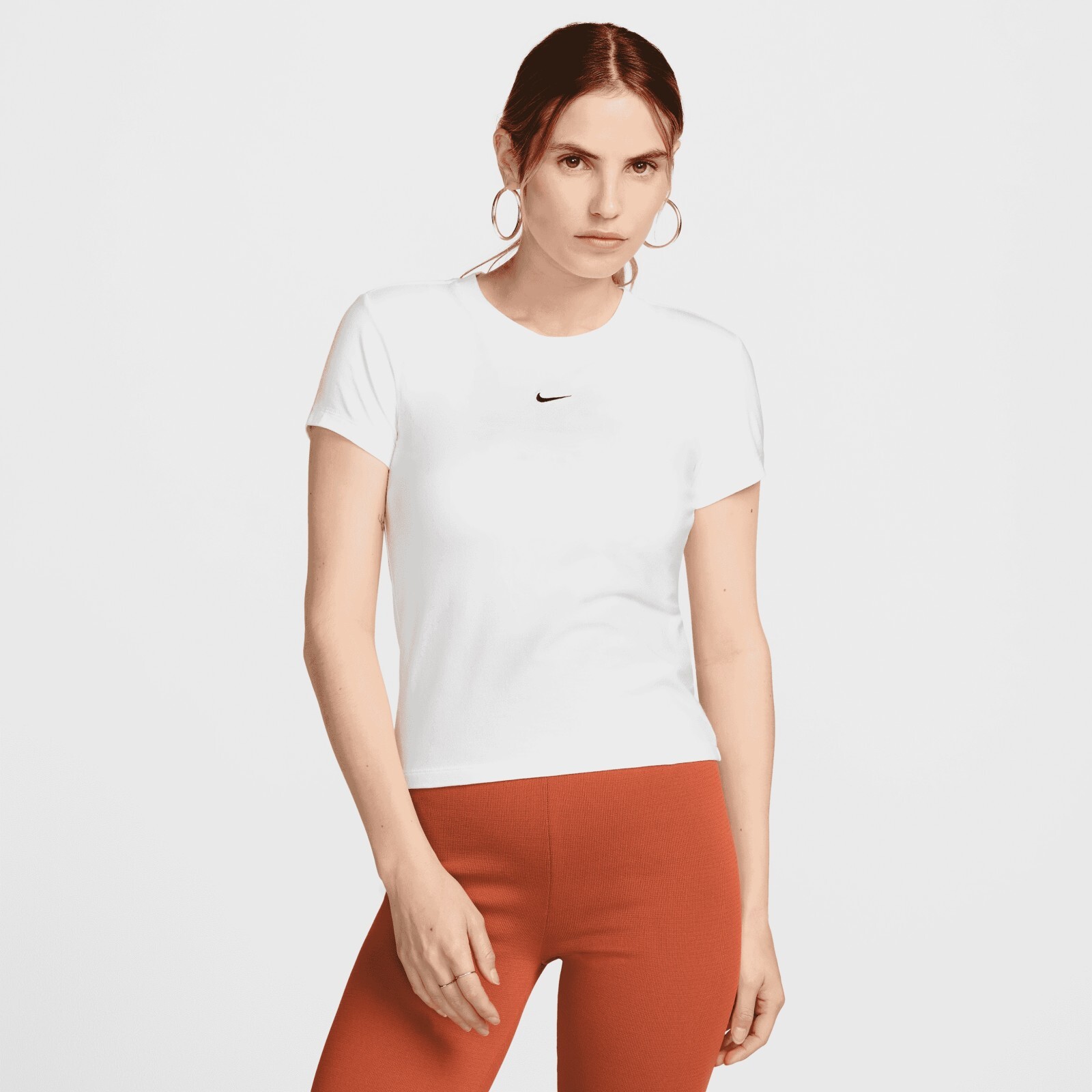 Nike Sportswear Chill Knit Women T-Shirt L
