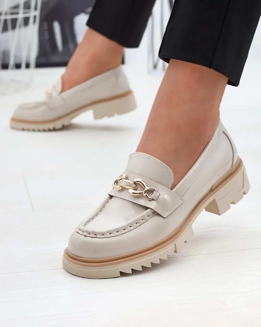 Resti Beige lacquered women's moccasins with chain Sotella - Footwear