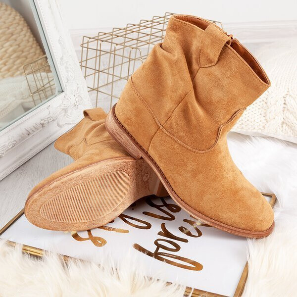 Resti Camel-colored cowboy boots on platforms Brunoki - Footwear