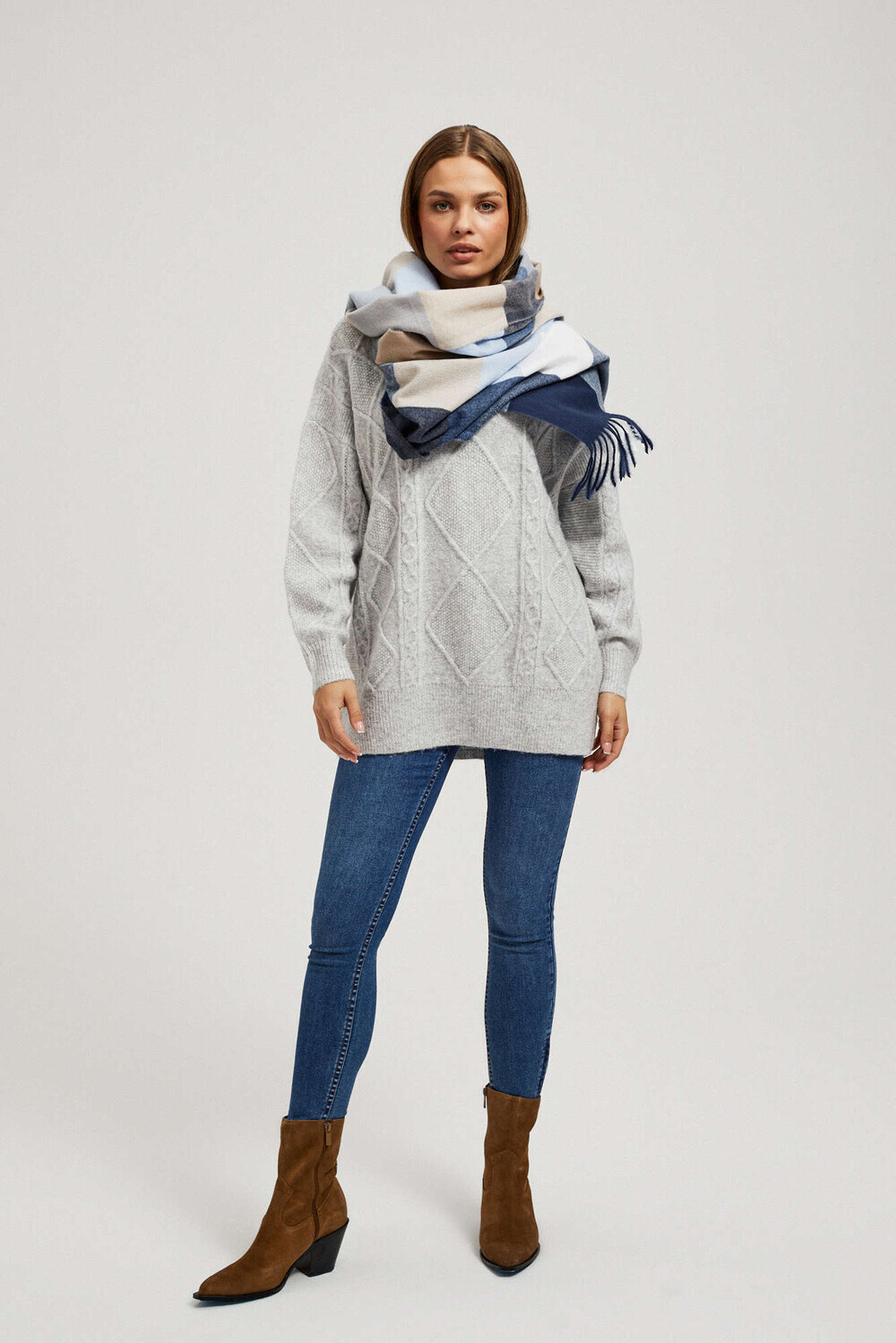 Marisse Navy Blue Checkered Scarf With Fringes