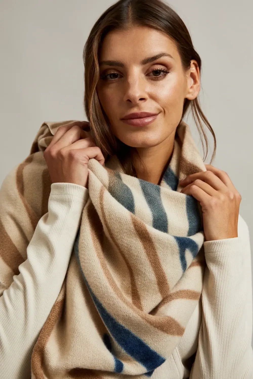 Marisse Women's Scarf Z-Sz-4513 L.Beige