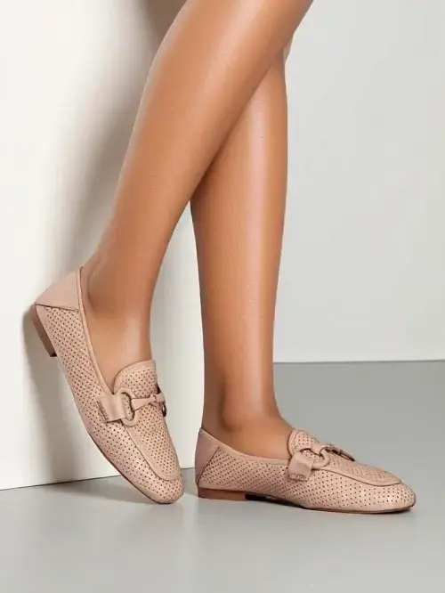 Resti Women's perforated loafers Laamba