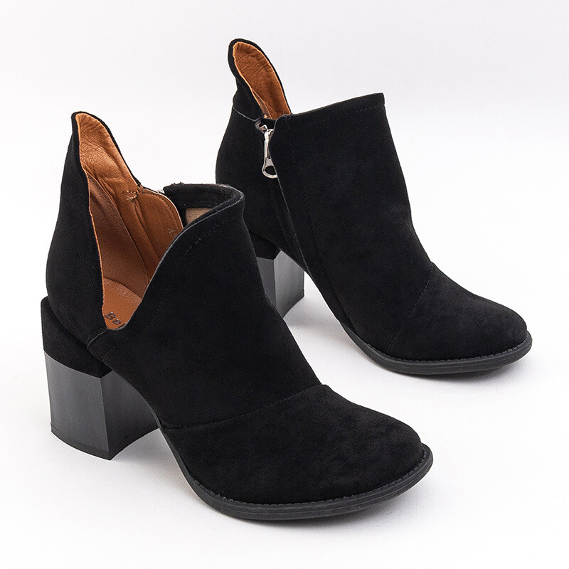 Resti Black women's boots with cutouts Plinara