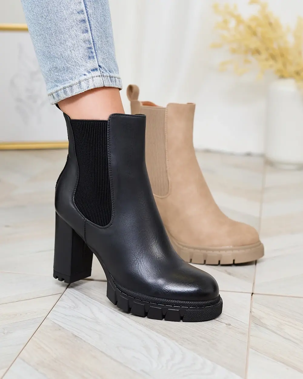 Resti Black women's Seihay high heel boots