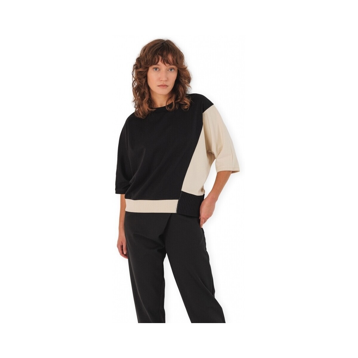 Skfk  T-Shirt Aloria-Gots - Black  Černá