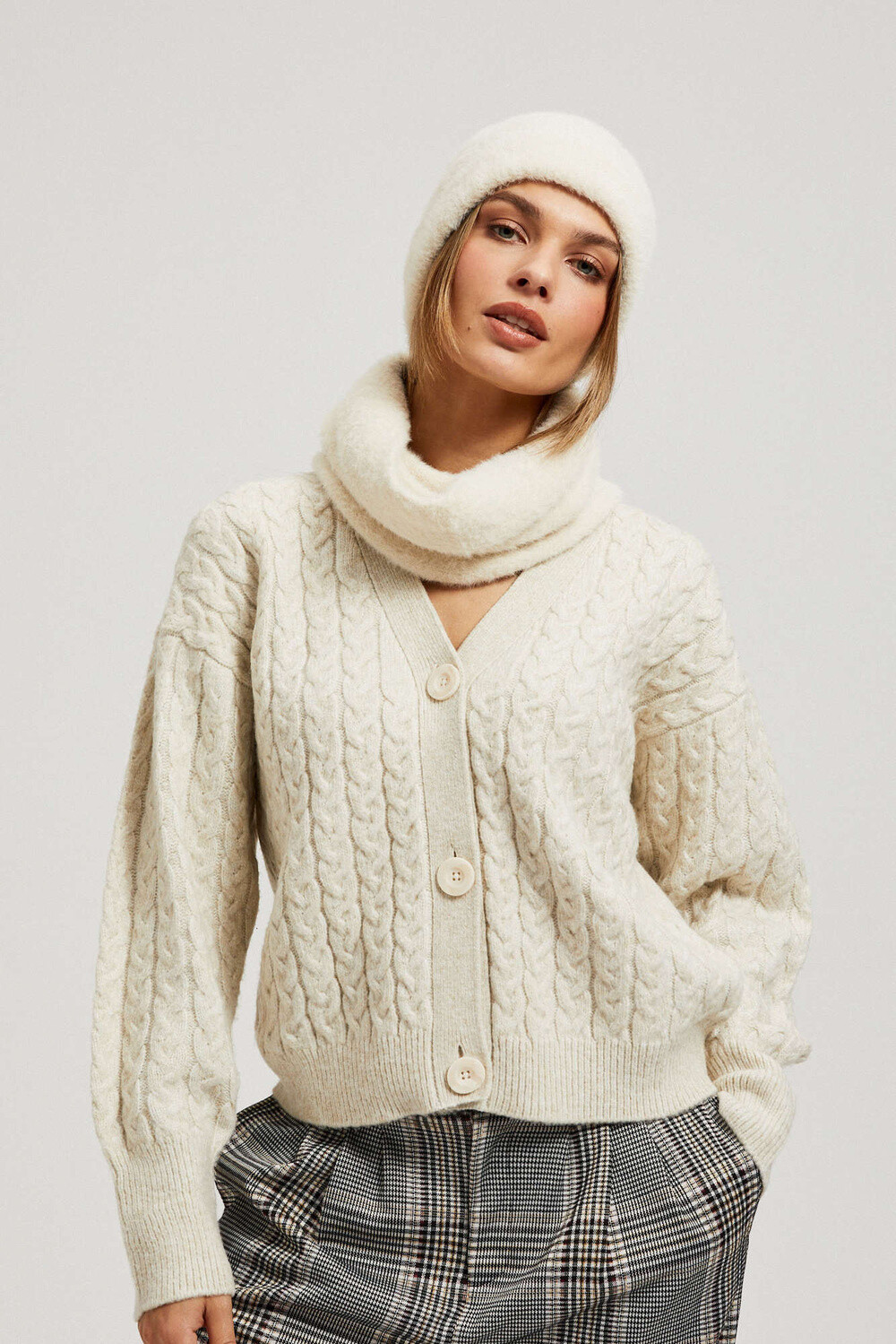 Marisse Smooth Sand Chimney