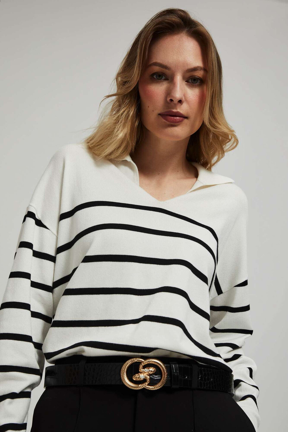 Marisse Black Belt With A Decorative Snake-Shaped Buckle