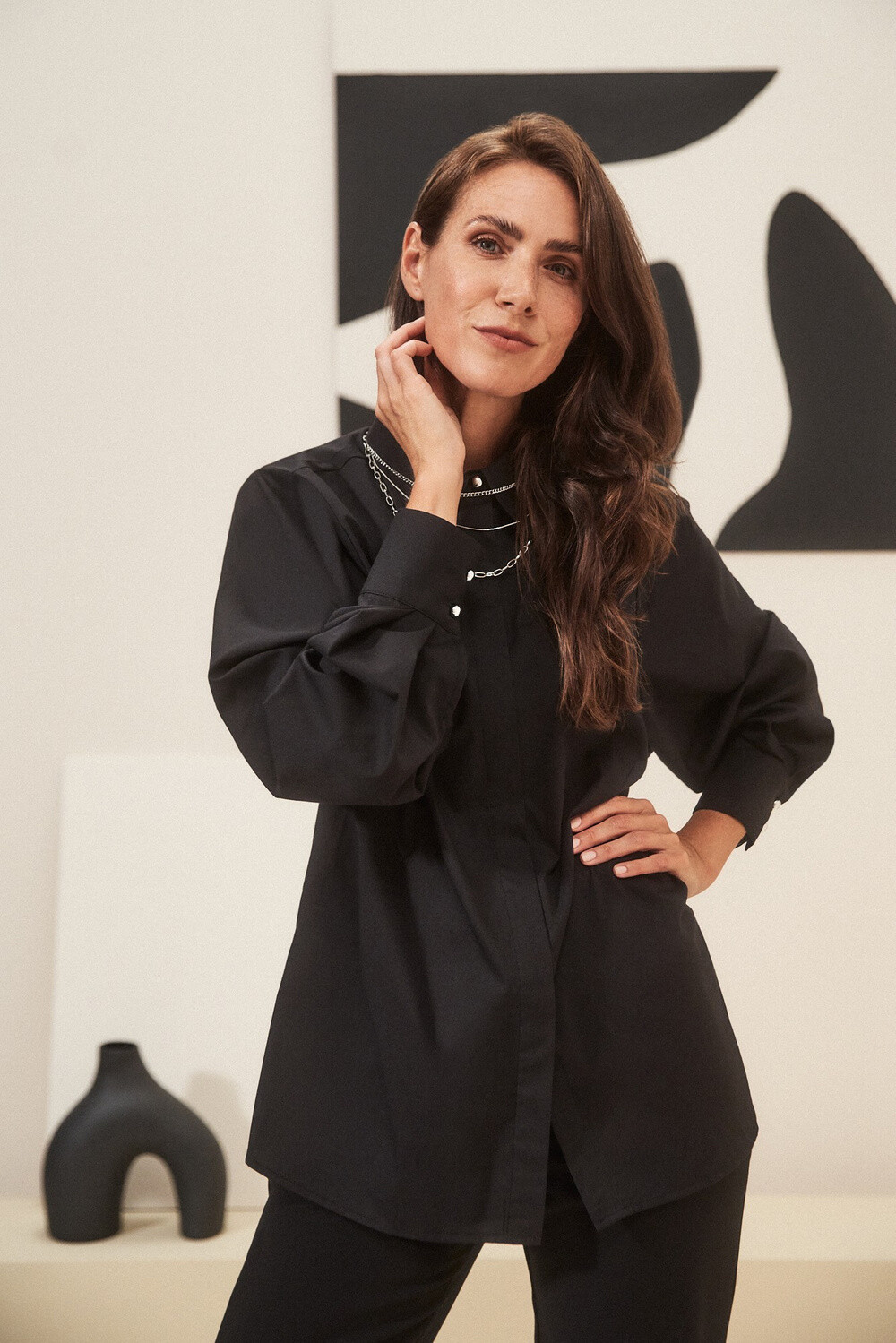 Marisse Fitted Shirt With Puffed Sleeves