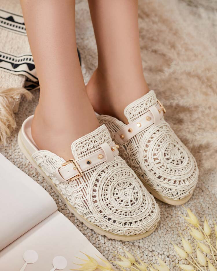 Resti Royalfashion Women's flip-flops with embroidery Leronip