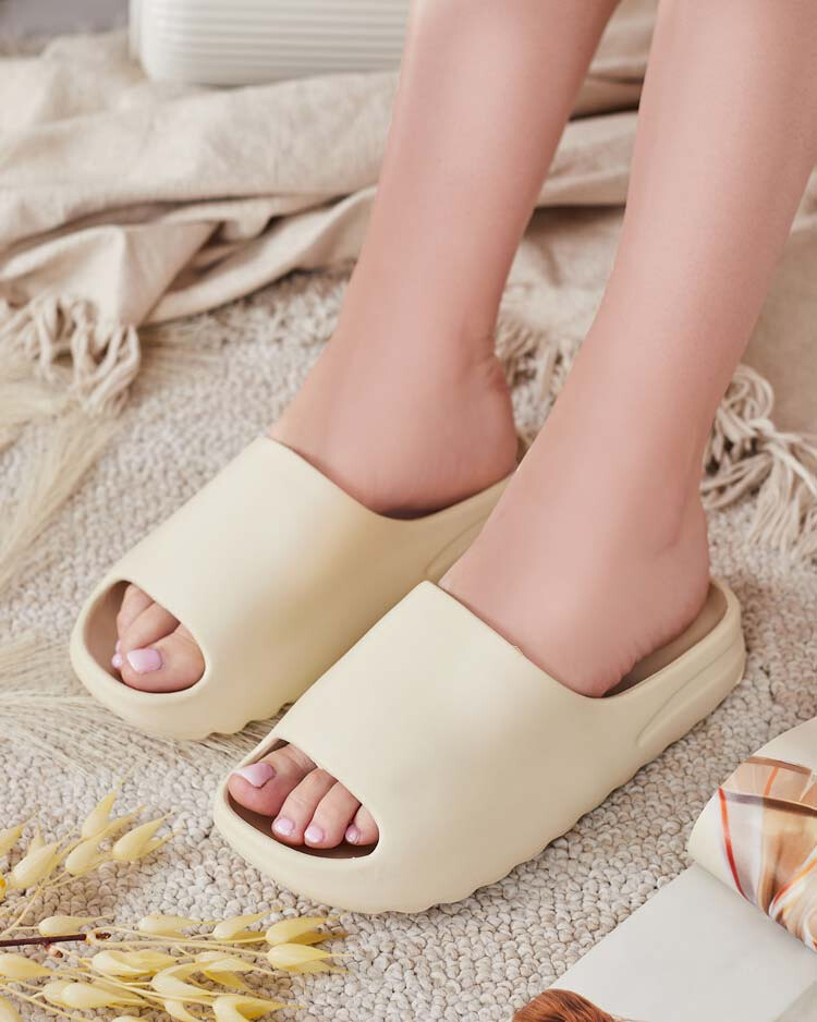 Resti Royalfashion Women's Getter rubber flip-flops