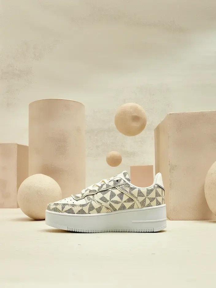 Resti Women's sports shoes with Ozofio print