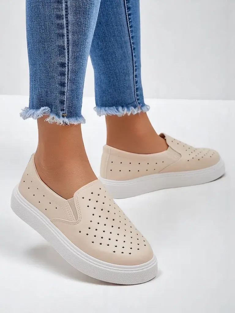 Resti Ladies' perforated sports lace-up shoes Vaned