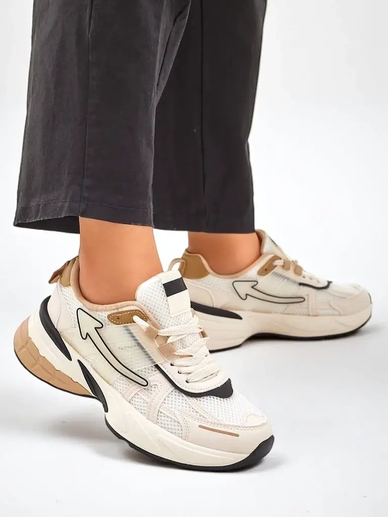 Resti Women's sporty sneakers with thicker sole Beysa