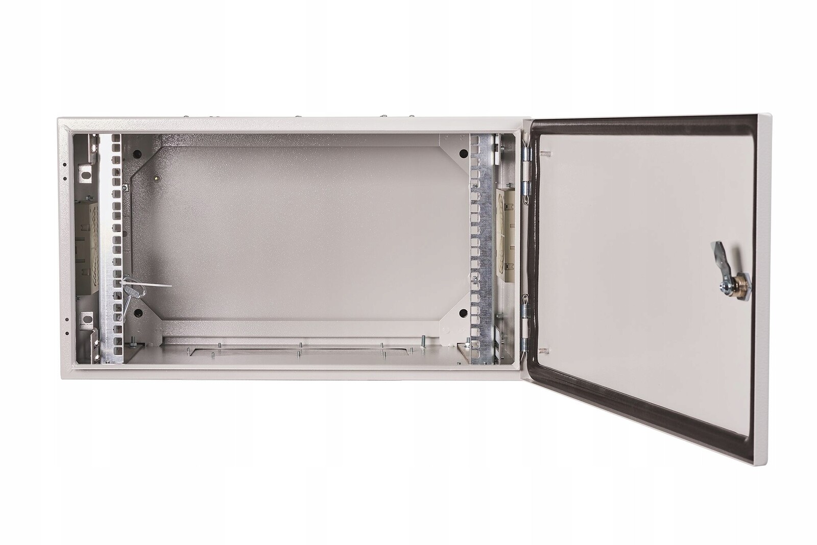 Skříň Racková 19