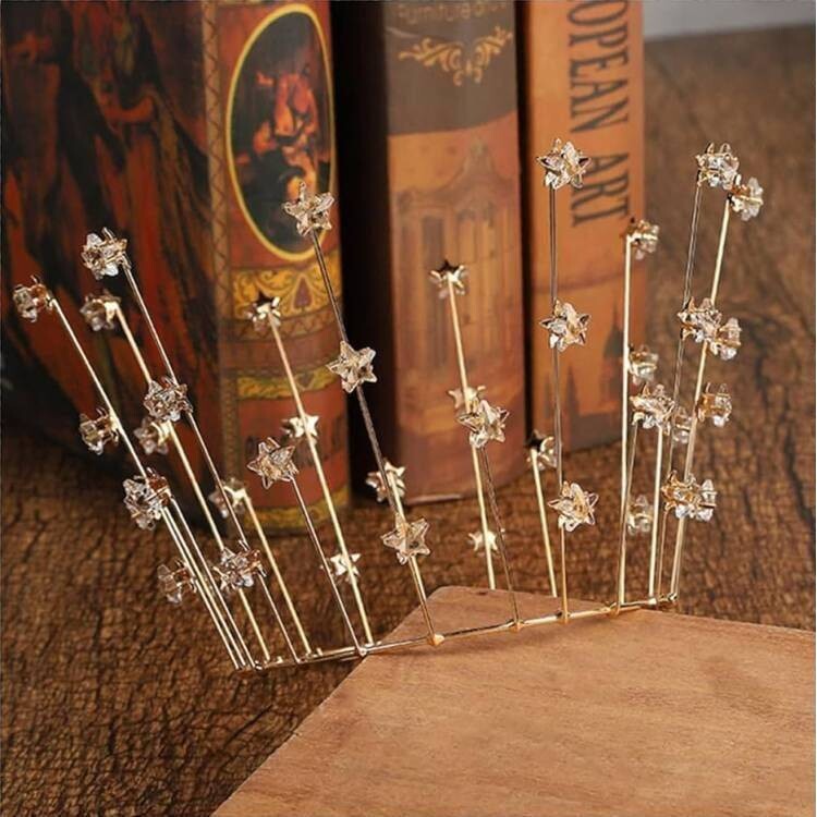 Nejedlá dekorace kovová Koruna zlatá s hvězdami - dortis