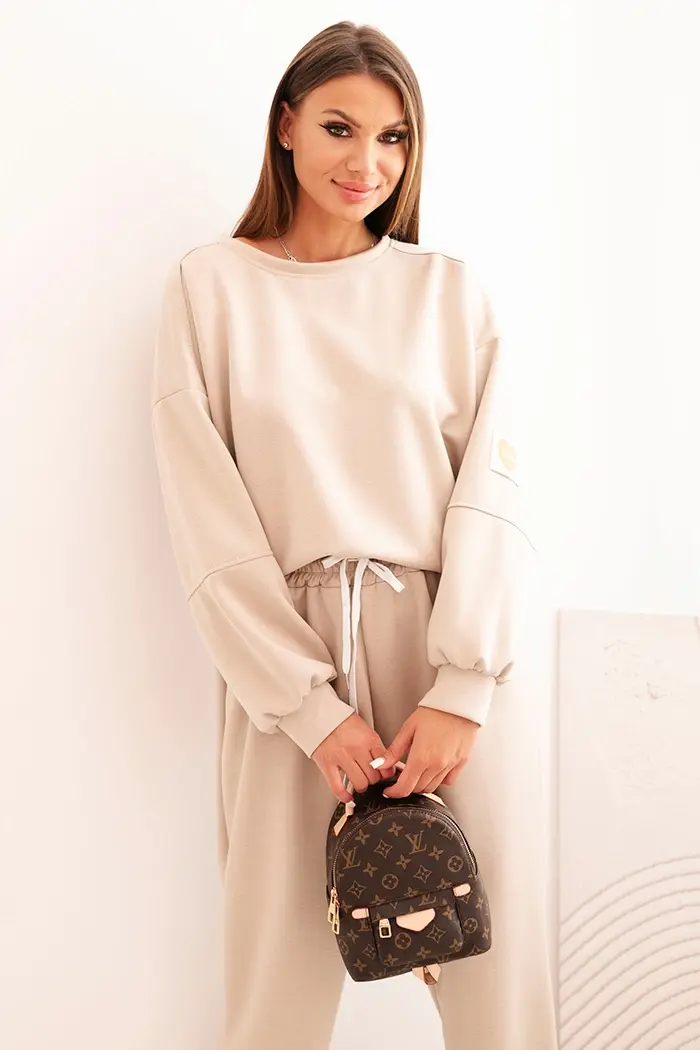 Kesi Włoski Dámský komplet máslový s volnou mikinou a kalhotami s nápisem LOVE béžový