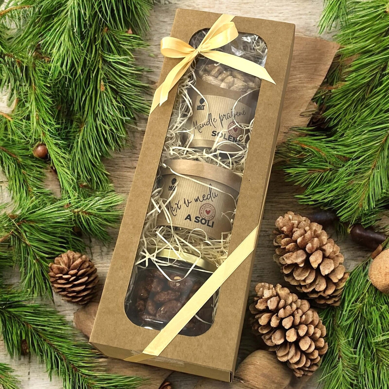 Nutworld.cz Dárková ořechová krabice 3 druhy - MIX3