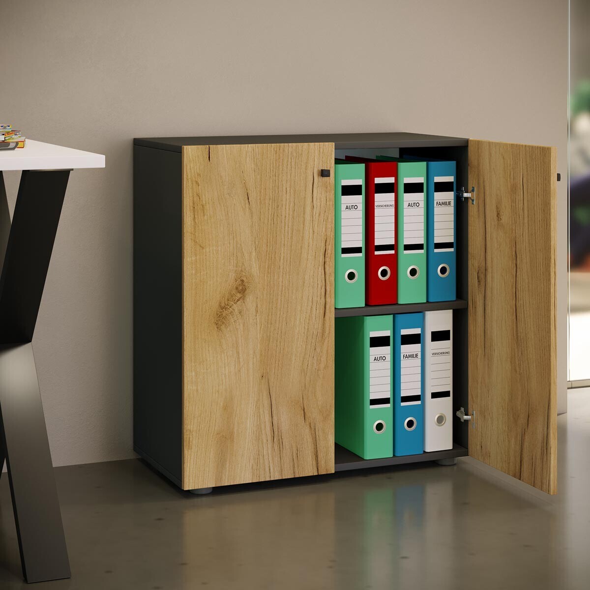 Kancelářská skříň Lona L s otočnými dvířky, antracitová