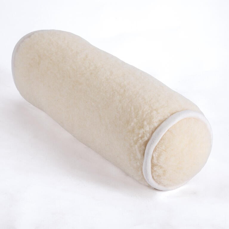 Relaxační polštář z ovčí vlny válec