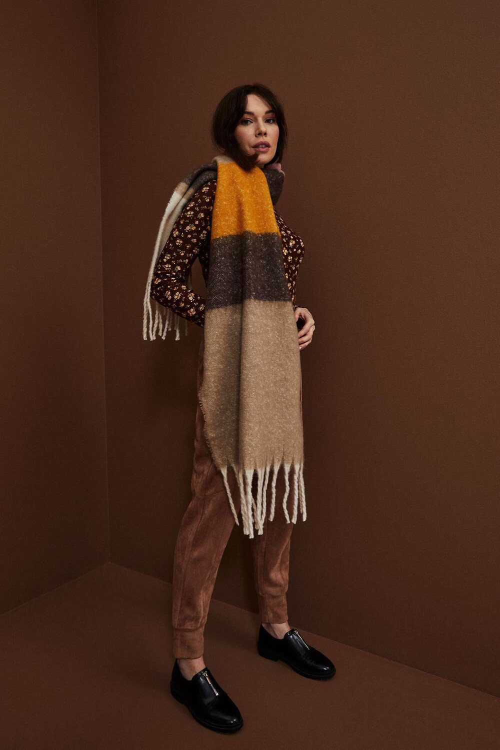 Marisse Striped scarf