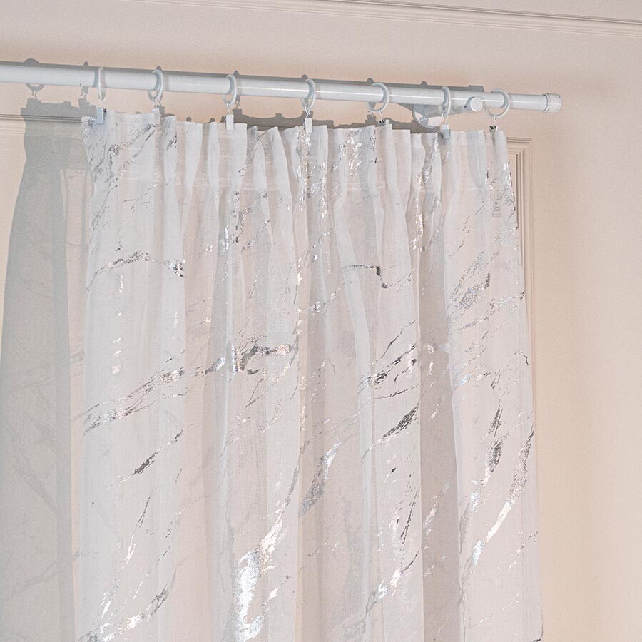 Dekorační vzorovaná záclona s řasící páskou MARMA bílá/stříbrná 140x250 cm (cena za 1 kus) MyBestHome