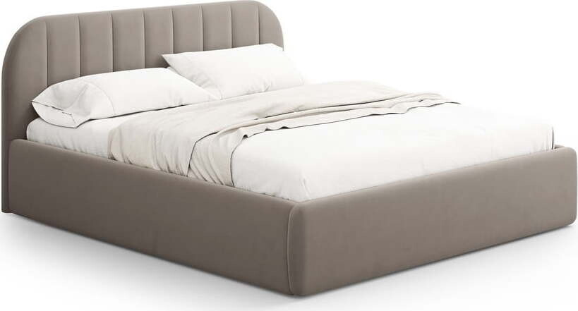 Světle hnědá čalouněná dvoulůžková postel s úložným prostorem s roštem 160x200 cm Juno – Windsor & Co Sofas