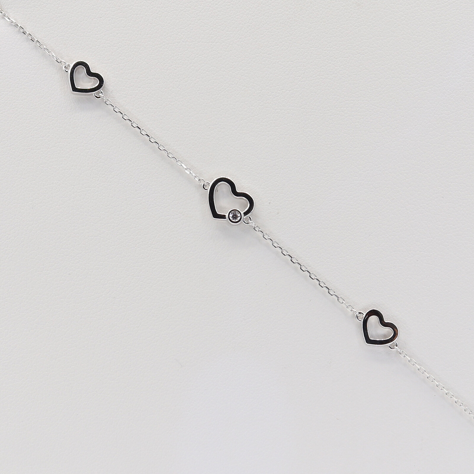 Stříbrný náramek B2086