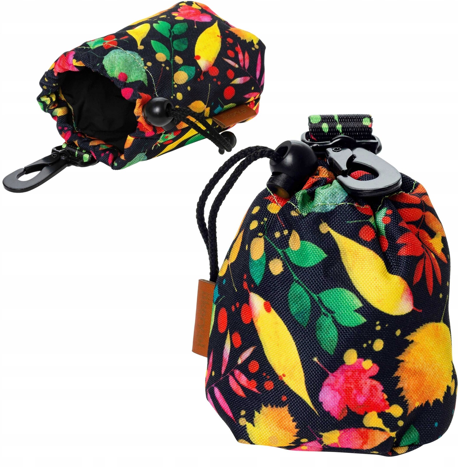 Sáček z materiálu na pamlsky pro psy Ukory černý S Lístky