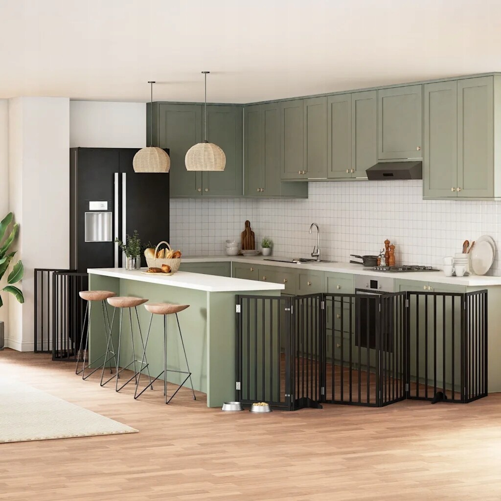 Zábrana pro psy s dvířky skládací 12 panelů černá 600 cm topol Černý 315554