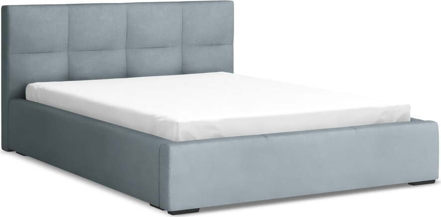 Světle modrá sametová čalouněná dvoulůžková postel s úložným prostorem s roštem 140x200 cm Hiko – Makamii
