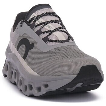 On  6197657  ruznobarevne