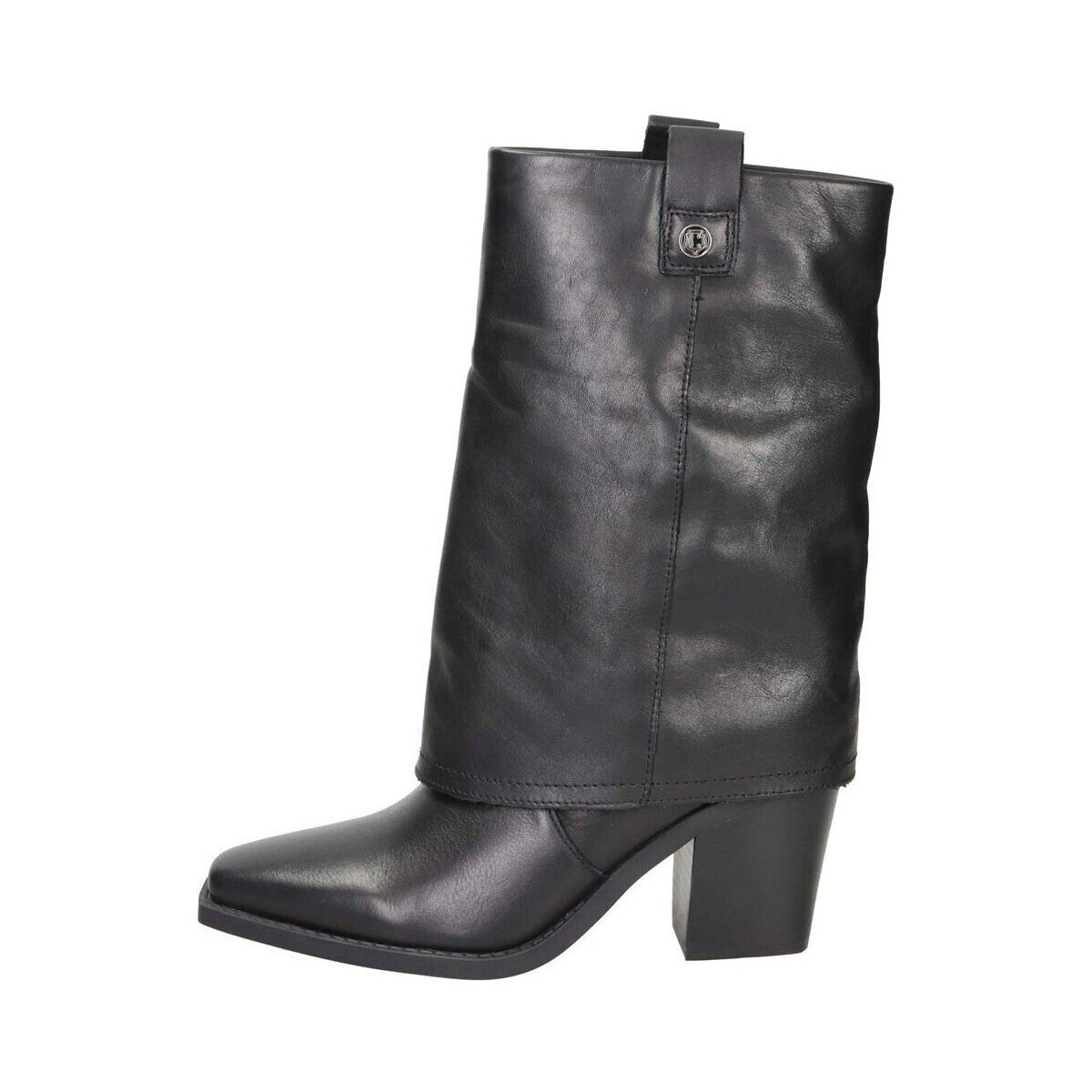 Carmela  161877  Černá