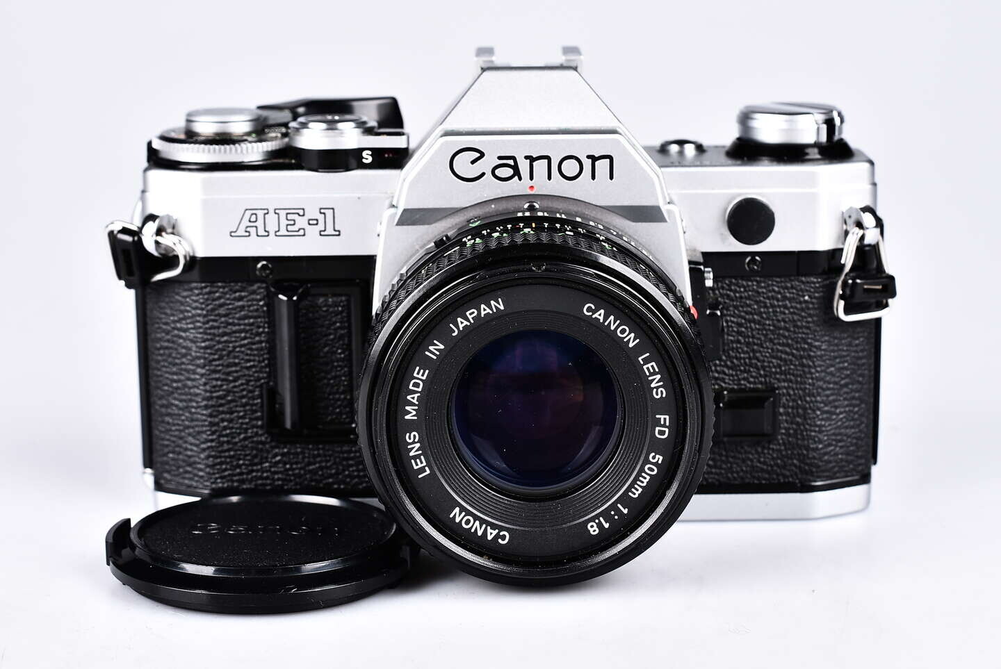 Canon AE-1 + 50 mm f1.8 bazar