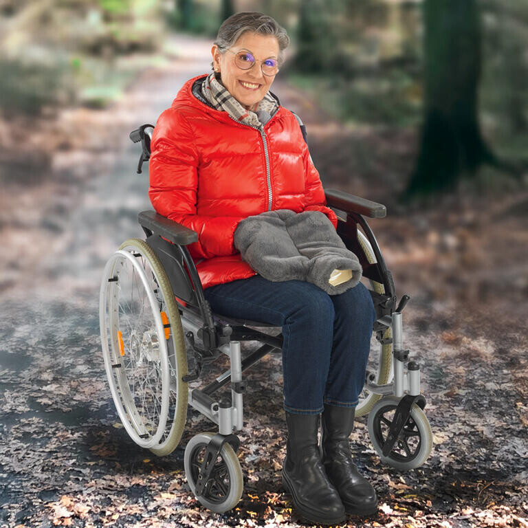 Termofor s otvory pro ruce či nohy plyšový