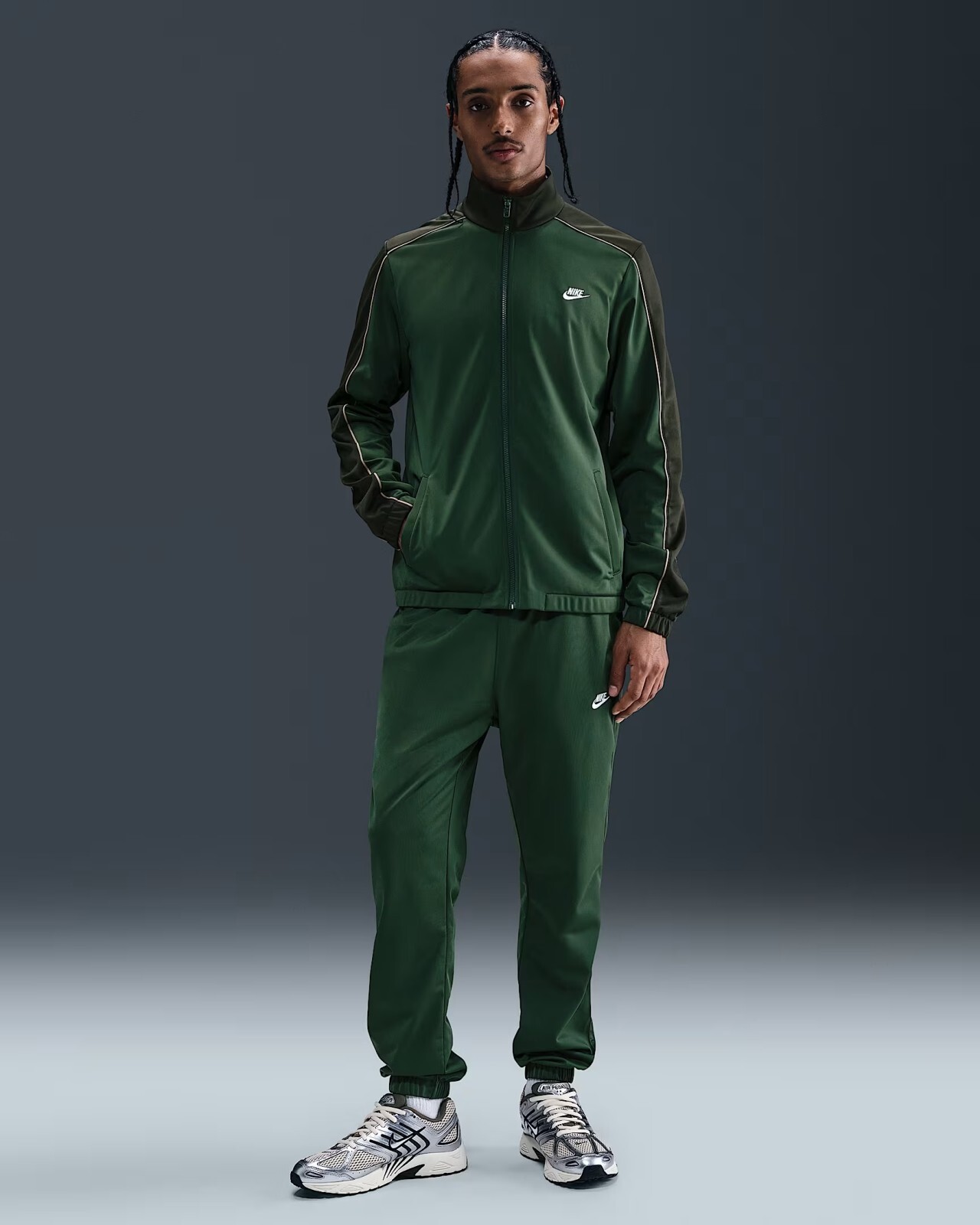 Nike Club Men Track Suit M