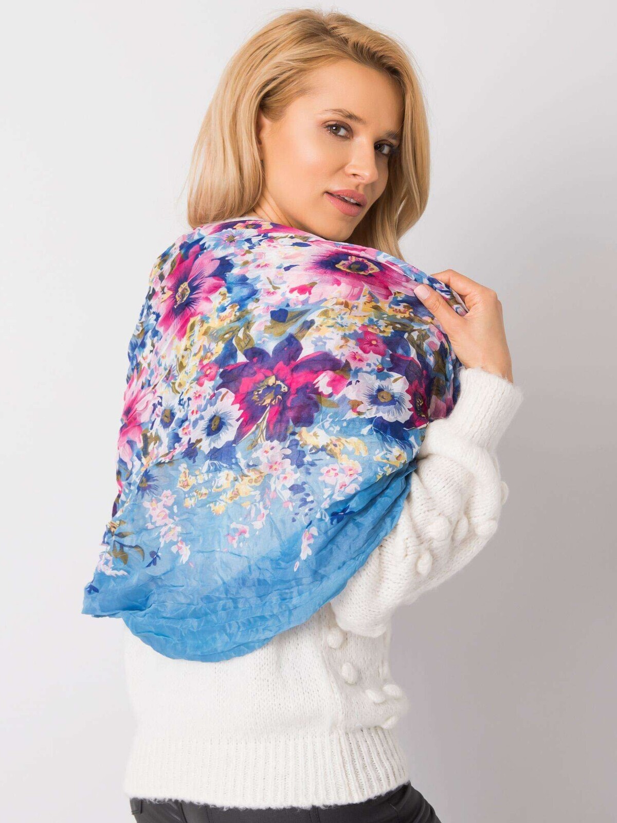 Banna-AT-CH-071-blue