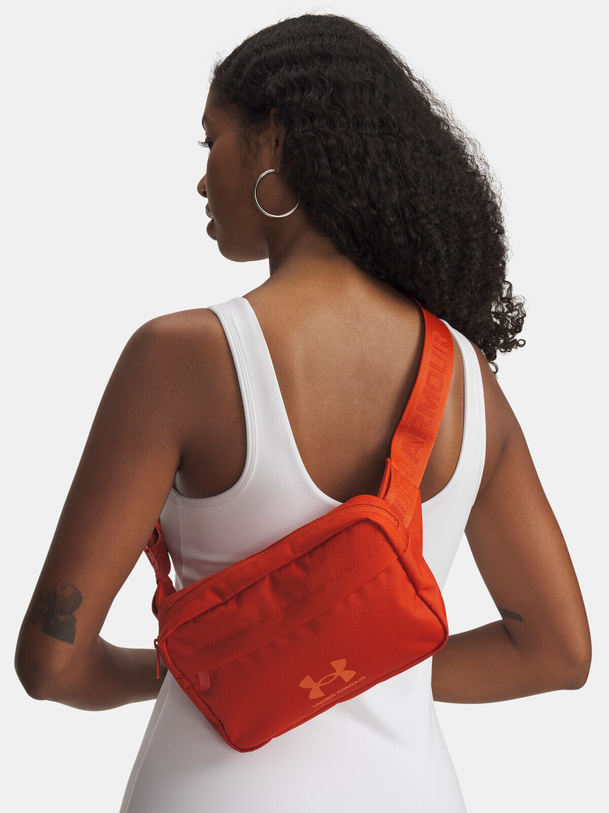 Unisexová taška Under Armour UA Essential Lite WB Xbody-ORG - unisex