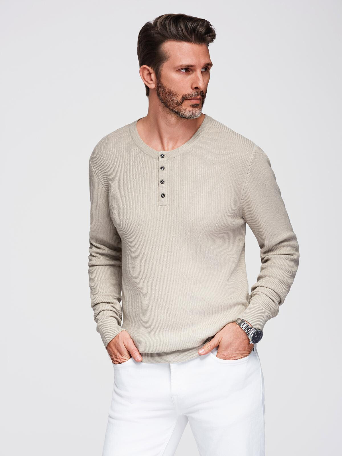 Ombre Men's ribbed sweater with buttons at the neckline - beige