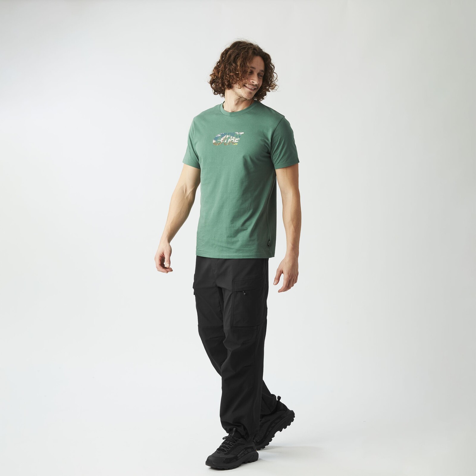 PICTURE Basement Camo S/S, Smoke Pine velikost: L