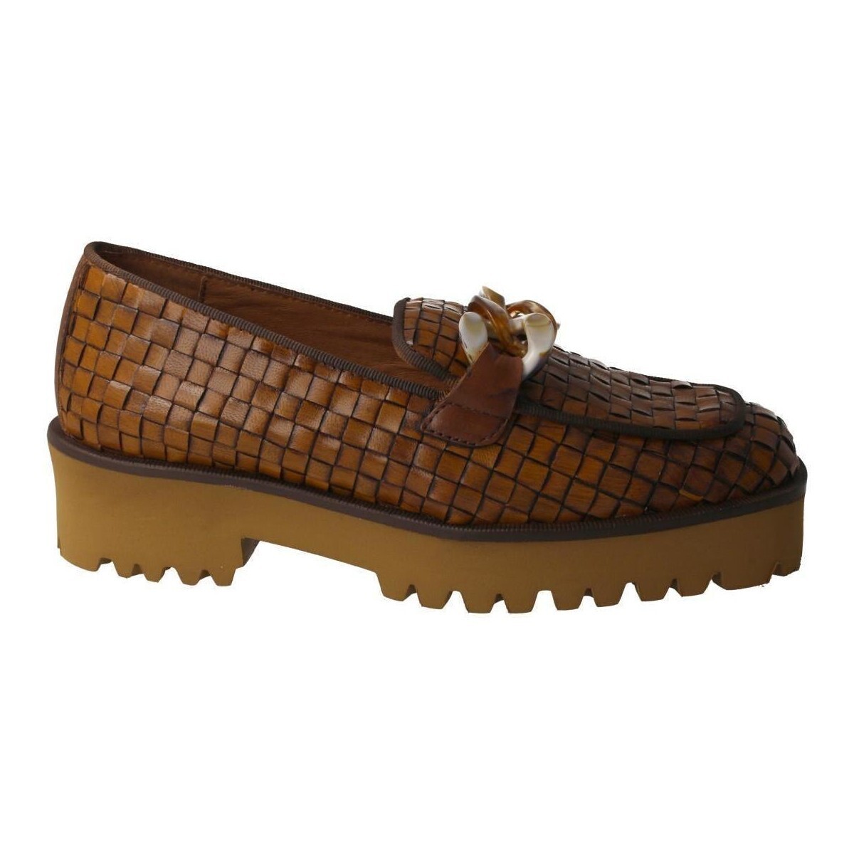 She - He  -  Hnědá