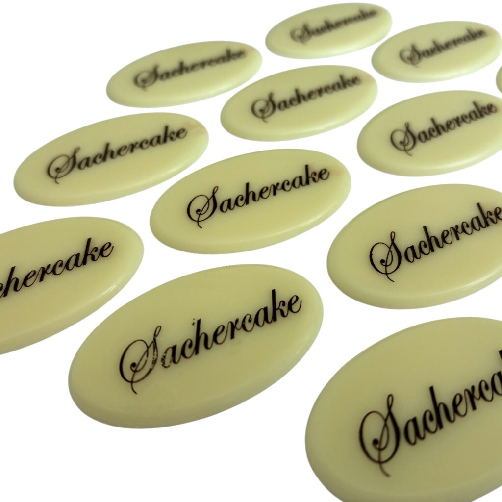 PCB CREATION Čokoládová dekorace Sachercake 13ks